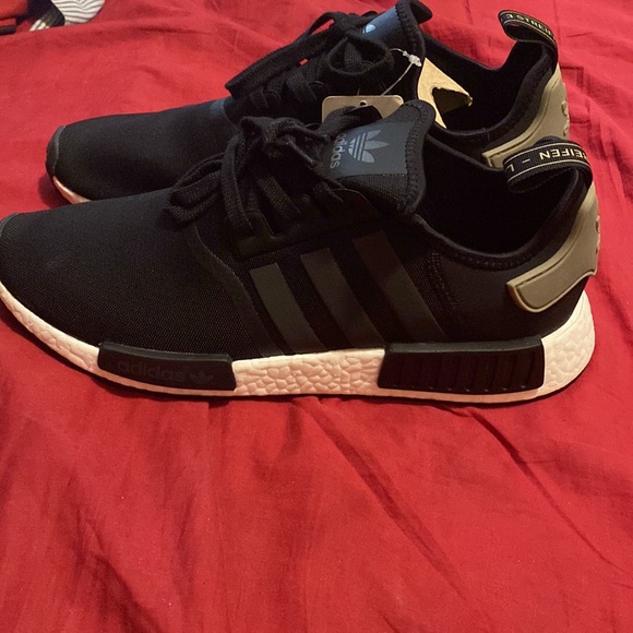 NIB Adidas NMD_R1 black and white size: 12 - Picture 3 of 9